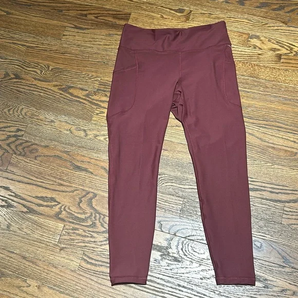 Old Navy Maroon Leggings - Picture 1 of 4